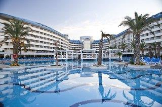 Ferien im Crystal Admiral Resort Suites & Spa - hier günstig online buchen
