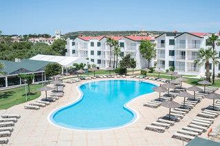 Ferien im Pierre Vacances Apartamentos Menorca Cala Blanes - hier günstig online buchen
