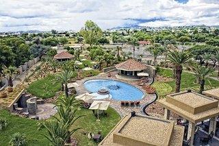 Ferien im Safari Court Hotel - hier günstig online buchen
